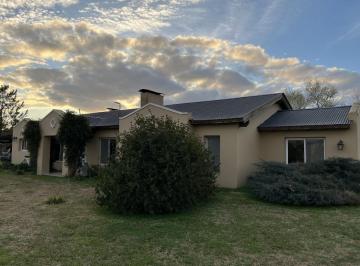 Quinta vacacional · 170m² · 4 Ambientes · 1 Cochera · Exclusiva Propiedad en Chacras de La Cruz - Capilla del Señor