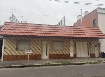 PH de 3 ambientes, Lanús · PH de 3 Ambientes en Alquiler
