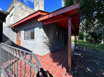 Casa · 77m² · 2 Ambientes · 1 Cochera · Moderno Chalet en Pacheco Centro!