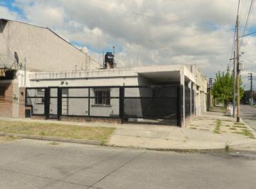 Casa · 70m² · 3 Ambientes · 1 Cochera · Venta Casa 2 Dorm. Villa Tesei - Apto Credito