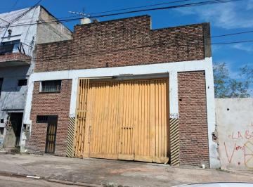 Bodega-Galpón , General San Martín · Galpón 100 m² con Oficinas, 2 Baños y Luz Trifásica – José León Suárez