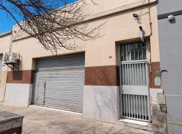 Depósito · 176m² · Alquiler Deposito Paternal Varios Rubros Sobre Av