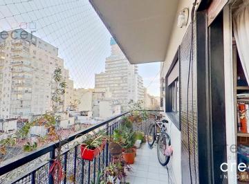 Departamento · 60m² · 3 Ambientes · Venta Departamento 3 Ambientes Al Frente con Balcón Corrido Vista Abierta en Colegiales
