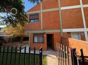 Casa · 80m² · 5 Ambientes · 1 Cochera · Dúplex en Venta C/ Cochera en Cipolletti
