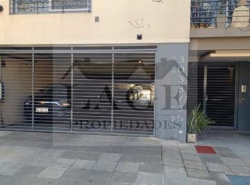Garage · 12m² · 1 Cochera · Cochera Cubierta en Pb C/porton Automatico