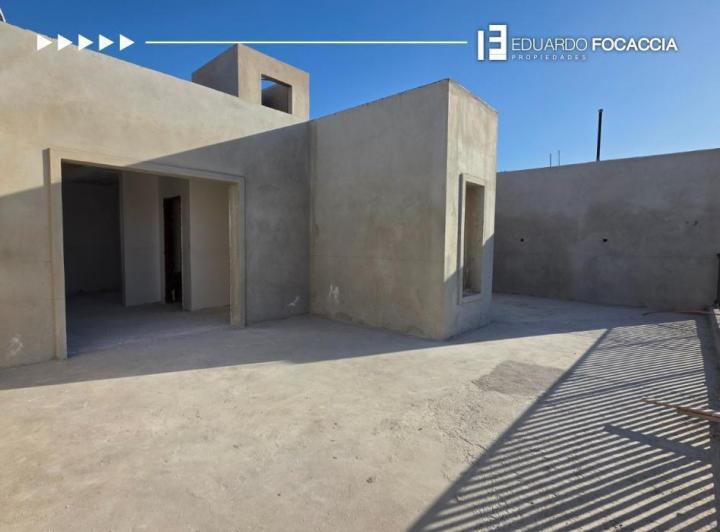 Casa · 172m² · 5 Ambientes · 1 Cochera