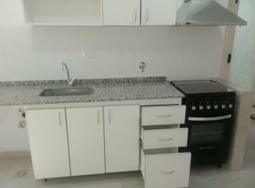 PH de 3 ambientes, Barracas · Unidad "Reciclada". Tres Amplios Ambientes. con Patio Propio. Sin Expensas.