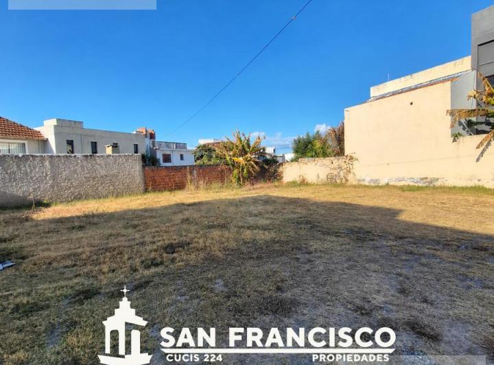 Terreno · 324m²