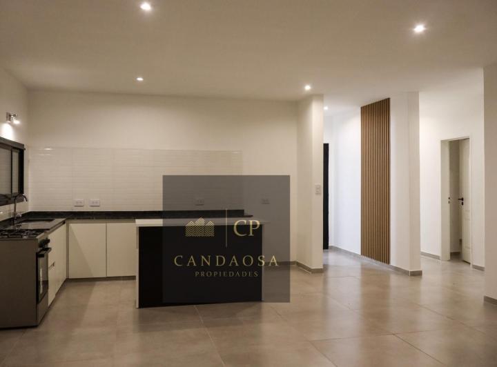 Casa · 134m² · 4 Ambientes · 2 Cocheras