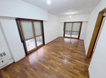 Departamento de 2 ambientes, Quilmes · Depto 2 Ambientes en Centro de Quilmes a m de La Peatonal