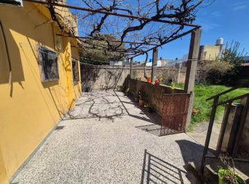 Casa · 96m² · 3 Ambientes · 1 Cochera · Venta Casa Tres Ambientes Tablada C/fdo y Terraza