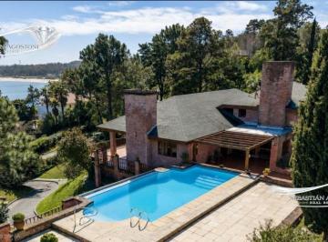 Casa · 686m² · 7 Ambientes · 2 Cocheras · Punta Ballena | Residencia de 5.000 m² con Vista Al Mar y 6 Suites