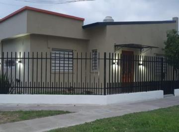 PH de 3 ambientes, Merlo · Escelente PH de 3 Ambientes Sin Cocherra Al Frente