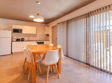 Casa · 100m² · 3 Ambientes · 1 Cochera · Excelentes Duplex Amoblados a Estrenar - Financiados!