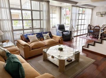 Departamento · 148m² · 4 Ambientes · 1 Cochera · Departamento en Recoleta