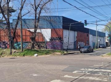 Edificio · 565m² · Venta de Depósito 600 m² en Esquina Estratégica, Excelente Acceso Logístico en Boulogne, San Isidro