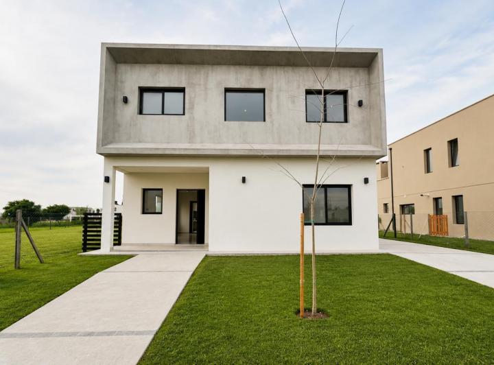 Casa · 160m² · 5 Ambientes