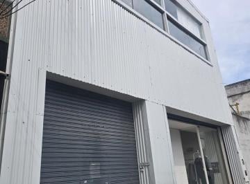 Depósito · 433m² · Depósito en Alquiler 400 m² con Local y Entrada de Camioneta Oportunidad!