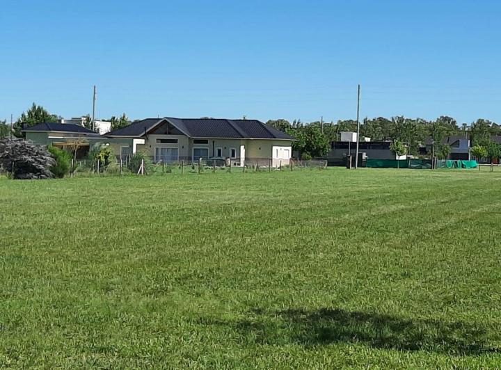 Terreno · 977m²