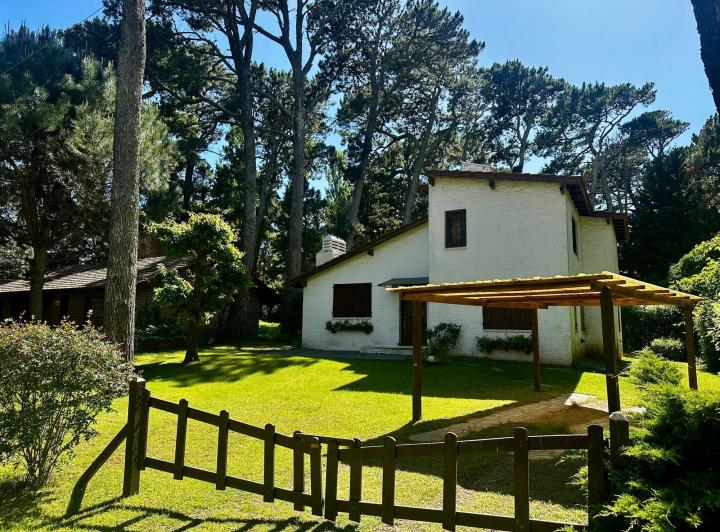 Casa · 98m² · 3 Dormitorios · 1 Cochera