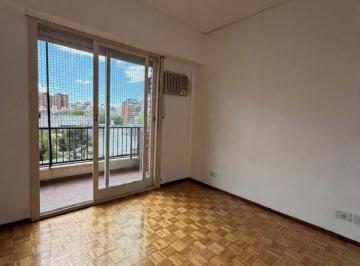 Departamento de 4 ambientes, Belgrano · Departamento de 4 Ambientes con Balcón Corrido Muy Luminoso