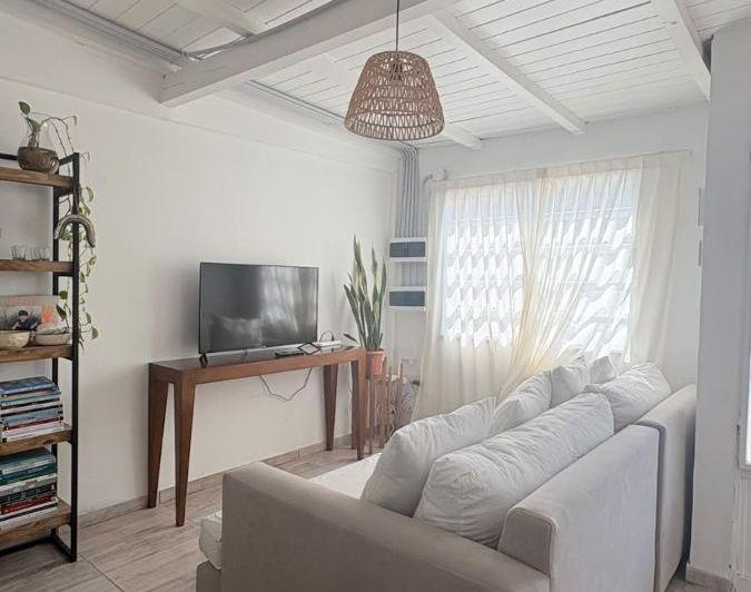 Casa · 80m² · 3 Ambientes · 1 Cochera