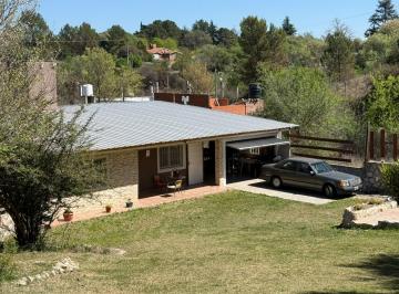 Casa · 170m² · 4 Ambientes · 1 Cochera · Venta Hermosa Casa Tres Dorm. Huerta Grande
