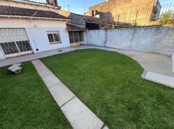 Casa · 100m² · 4 Ambientes · 1 Cochera · Casa Apta a Credito en Luis Guillon!