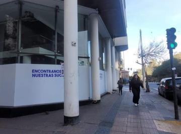 Foto · Gran Local Comercial en Alquiler - Frente a Las Escalinatas del Parque Sarmiento