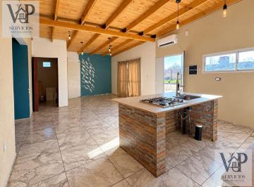 Casa · 450m² · 3 Ambientes · Casa en Venta 2 Dorm. Fernandez Oro