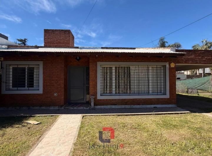 Casa · 133m² · 4 Ambientes · 3 Cocheras