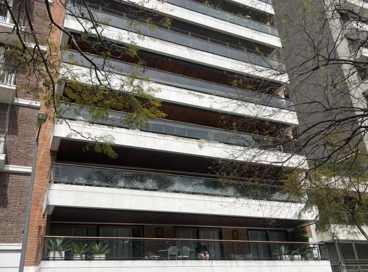 Departamento · 225m² · 4 Ambientes · 2 Cocheras