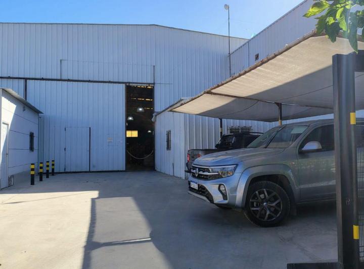 Bodega-Galpón · 982m²