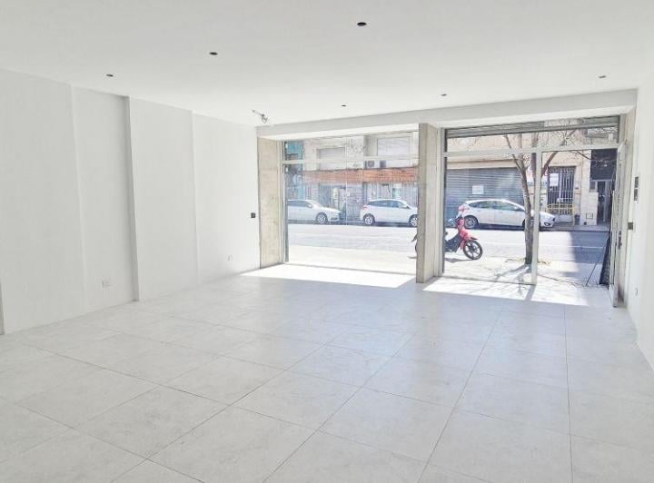 Local comercial · 124m² · 3 Ambientes