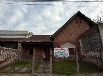 Terreno · 260m² · 3 Ambientes · 1 Cochera · Casa Para Refaccionar con Terreno Cercano Al Centro de Morón