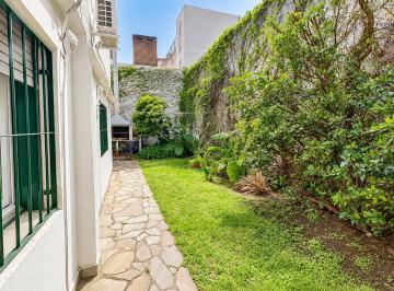 Casa · 182m² · 4 Ambientes · 1 Cochera · Venta - Casa 4 Amb en Una Planta - Lote 252 m² - Patio, Parque, Parrilla y Cochera