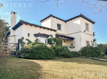 Casa · 120m² · 4 Ambientes · 2 Cocheras · Casa en Venta en El Barrio San Marco - Lote Interno - Villanueva