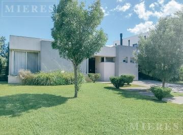 Casa · 175m² · 4 Ambientes · 2 Cocheras · Casa en Venta en Una Planta - La Comarca Bancalari.