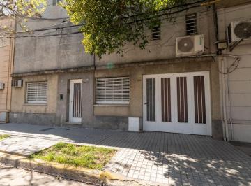 Casa · 160m² · 4 Ambientes · 1 Cochera · Remax Vende Casa Apta Credito Banco Nacion