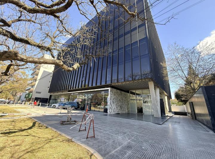 Oficina comercial · 60m² · 1 Ambiente · 1 Cochera