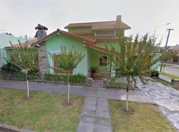 NBD-NBD-10_2 · + Chalet 4 Amb C/cochera Cub. Fdo. Libre 12 X 11, Piscina, Quincho C/ Parrilla y Terraza.
