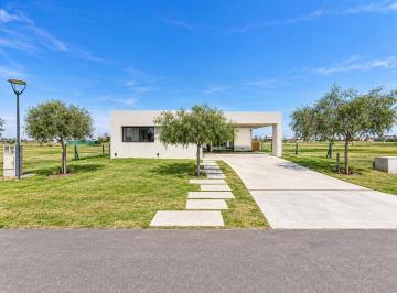 Casa de 4 ambientes, Funes · Casa en Vida Campo 3 Dorm.