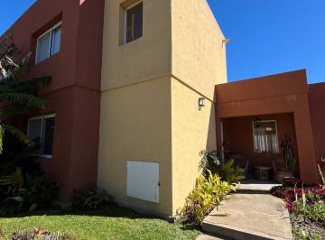 Casa · 100m² · 4 Ambientes · 2 Cocheras · Casa en Venta – Casas de San Patricio, Villanueva