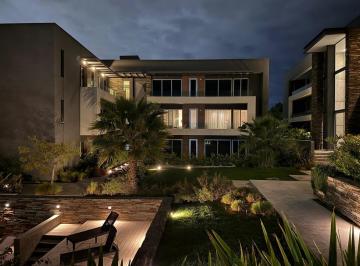 Departamento · 92m² · 4 Ambientes · 1 Cochera · Departamento en Dalvian