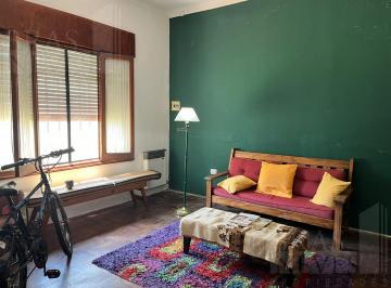 Casa · 220m² · 4 Ambientes · 3 Cocheras · 2 Unidades de 3 Amb. Sobre Lote de 10x41 / Suite / Gran Jardín