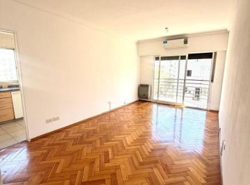 Departamento de 2 ambientes, Almagro · Alquiler 2 Amb. C/balcon. Luminoso, Almagro