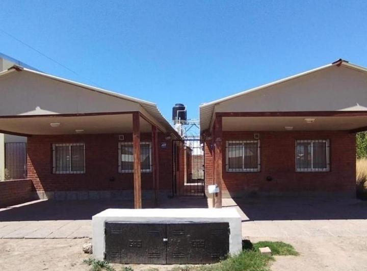 Casa · 50m² · 3 Ambientes · 2 Cocheras
