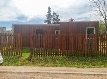 Casa · 80m² · 3 Ambientes · Casa en Venta - Barrio San Jeronimo I