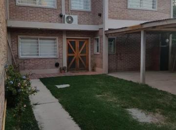 PH · 360m² · 5 Ambientes · 3 Cocheras · Venta Complejo 4 Departamentos Cipolletti Inversión.