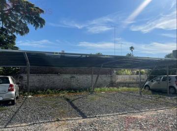 Garage · Cochera Disponible en Alquiler en El Centro de Lujan
